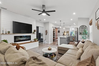 70 Meadow Creek Dr, Saint Johns, FL 32259