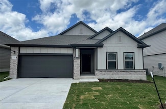 241 Little Green Trail, Jarrell, TX 76537