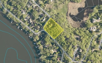 450 Indian Hill Rd, Chanhassen, MN 55317