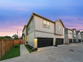 6537 Rena St, Houston, TX 77092