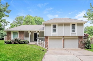 6015 Woodside Ave, Kansas City, MO 64133
