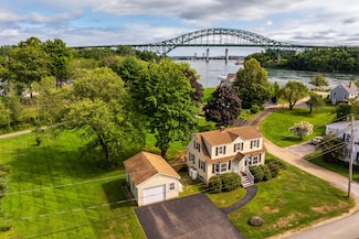 5 Woodbine Ave, Eliot, ME 03903