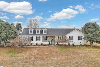 121 Eastlake Dr, Spartanburg, SC 29302