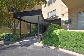 1617 E Mcmillan St, Cincinnati, OH 45206