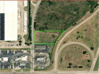 1916 Cooper Dr, Ardmore, OK 73401