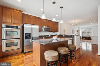 3311 Kemper Rd, Arlington, VA 22206