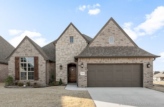 7916 N 145th Place E, Owasso, OK 74055