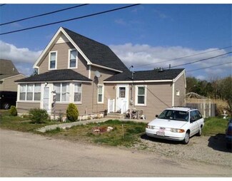 11 Wareham Ave, Onset, MA 02558