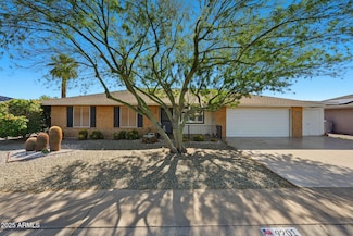 9201 W Long Hills Dr, Sun City, AZ 85351