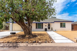 3038 E Avalon Dr, Phoenix, AZ 85016