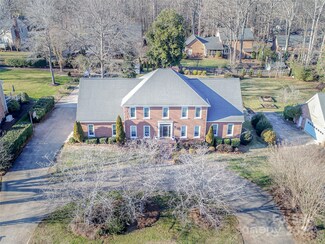 3513 Country Club Dr, Gastonia, NC 28056