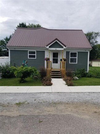 335 W Narrow St, Winamac, IN 46996