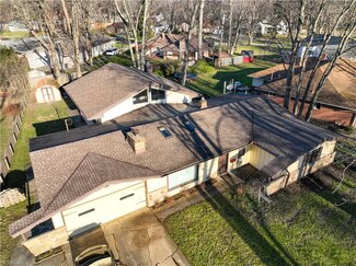 7 Nokomis Dr, Eastlake, OH 44095
