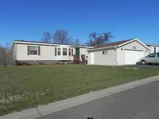 82 Arbutus Dr, Proctor, MN 55810