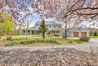 172 Cornwall Hill Rd, Patterson, NY 12563
