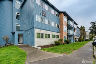 15152 65th Ave S Unit 819, Tukwila, WA 98188