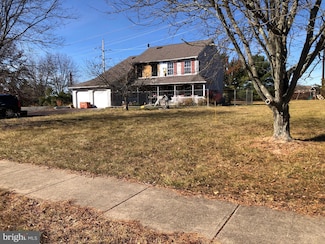 820 Waterford Dr, Souderton, PA 18964