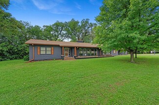 1615 Country Club Rd, El Dorado, KS 67042