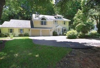 956 Walnut St, Newton Highlands, MA 02461