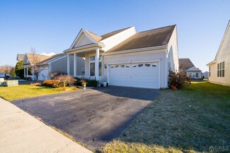 7 Stony Path Dr, Dayton, NJ 08810