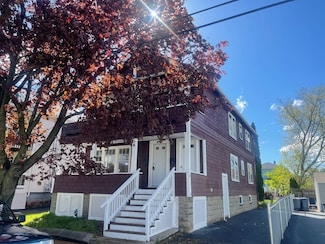 135-137 Mills St Unit 1, Malden, MA 02148