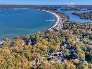 19 Wickatuck Dr, Sag Harbor, NY 11963