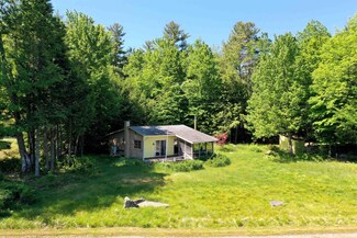 40 Murray Pond Rd, New London, NH 03257