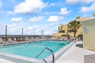 8520 Gulf Blvd Unit UT24, Navarre, FL 32566