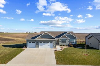 1322 Partridge Ln, Waterloo, IA 50701