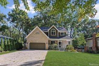 2475 Horace St, West Bloomfield, MI 48324
