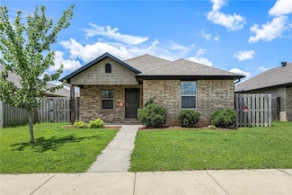 708 SW Willowpoint Rd, Bentonville, AR 72712