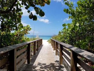 5 Bluebill Ave Unit 711, Naples, FL 34108