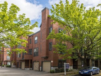 3317 SE Morrison St, Portland, OR 97214