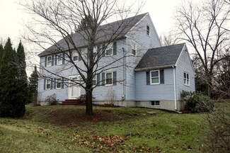 13 Main St, Groveland, MA 01834
