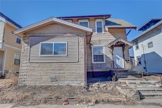 509 14th St SE, Cedar Rapids, IA 52403