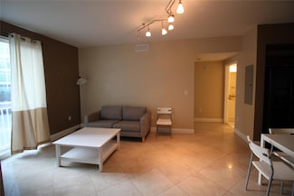 7275 SW 90th Way Unit 211, Miami, FL 33156