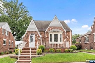 1221 Kelly St, Union, NJ 07083