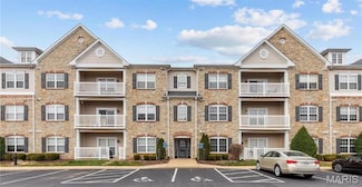 2 Monarch Trace Ct Unit 102, Chesterfield, MO 63017