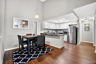 1465 Heritage Landing Unit 46 (410), Saint Charles, MO 63303