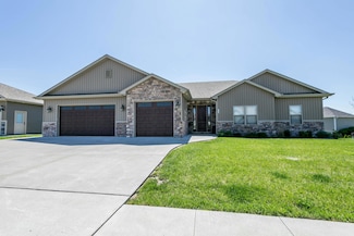 5560 Charlotte Dr, Ashland, MO 65010