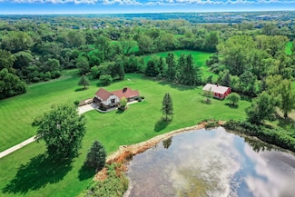 9206 N Clark Rd, Richmond, IL 60071