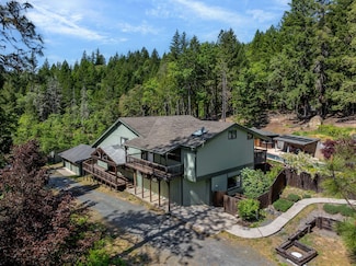 1550 Draper Valley Rd, Selma, OR 97538