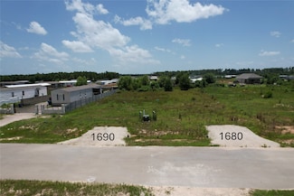 1690 Road 5502, Cleveland, TX 77327