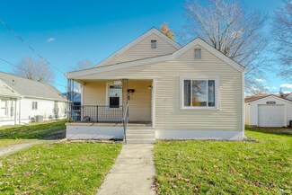 951 Walsh Ave, Frankfort, IN 46041