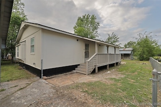 153 E Allen St, Kellyville, OK 74039