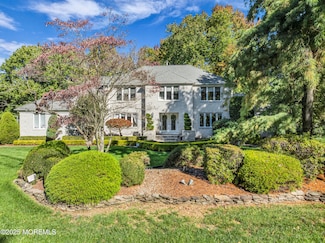 7 Red Coach Ln, Holmdel, NJ 07733