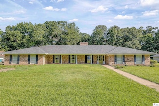 2013 Capella Dr, Bastrop, LA 71220