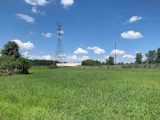 2 W Fisher St, Monticello, IN 47960