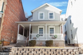 209 E 3rd St, Lewistown, PA 17044