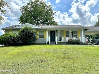 299 Eagle Bluff Rd, Jacksboro, TN 37757